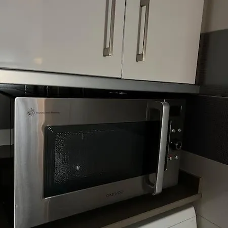 Piso Con Terraza A 5 Min Del Mar *