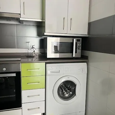 Piso Con Terraza A 5 Min Del Mar Apartment