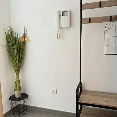 Piso Con Terraza A 5 Min Del Mar *