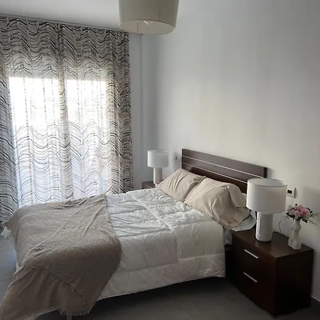 Piso Con Terraza A 5 Min Del Mar Apartment *