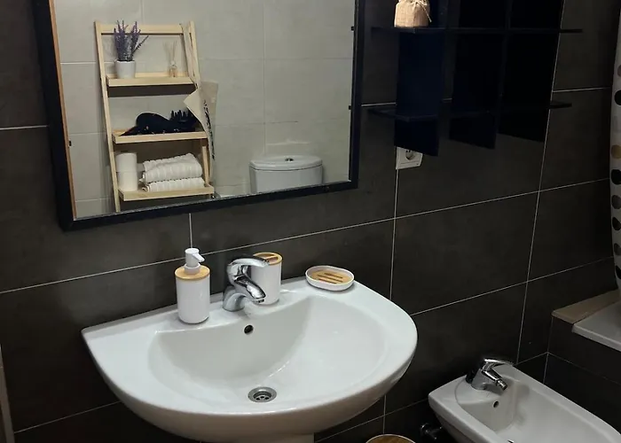 Piso Con Terraza A 5 Min Del Mar *