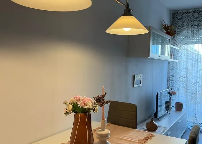Piso Con Terraza A 5 Min Del Mar *