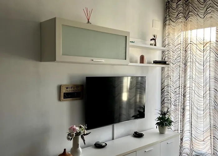Piso Con Terraza A 5 Min Del Mar Διαμέρισμα *
